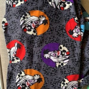 Lularoe Cruella de Ville OS leggings! NWOT! RARE!